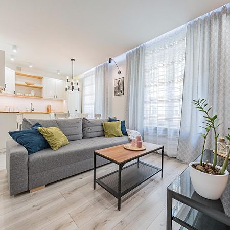 Glow Apartments - Apartament Chlebnicka Гданск Екстериор снимка